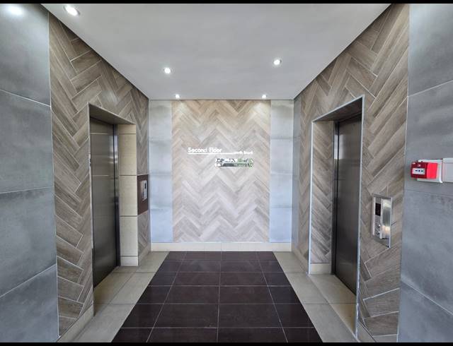 395M² OFFICE TO LET IN TYGER VALLEY